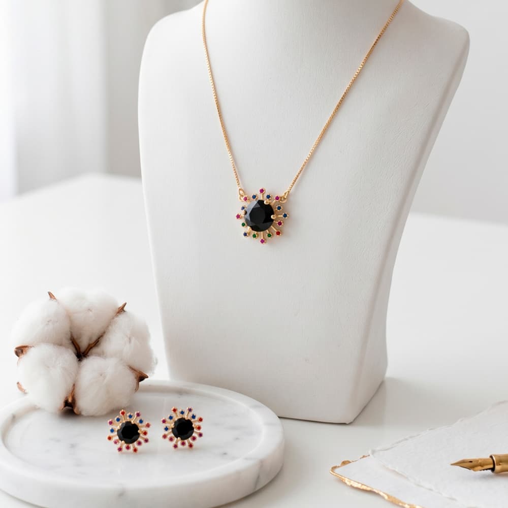Conjunto Colar e Brincos Ponto de Luz Sol